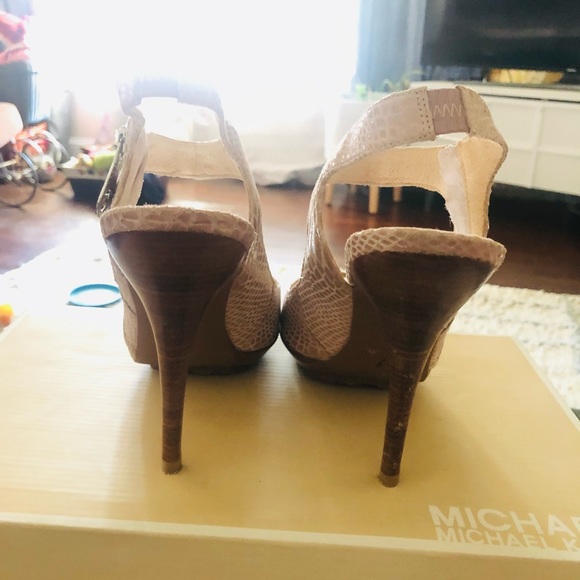 Michael Kors Heels 👠 - Picture 8 of 11
